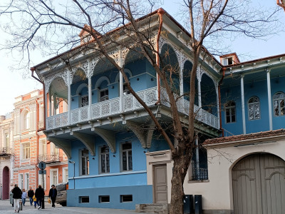 tbilisi-gorod-iskusstva-i-literatury